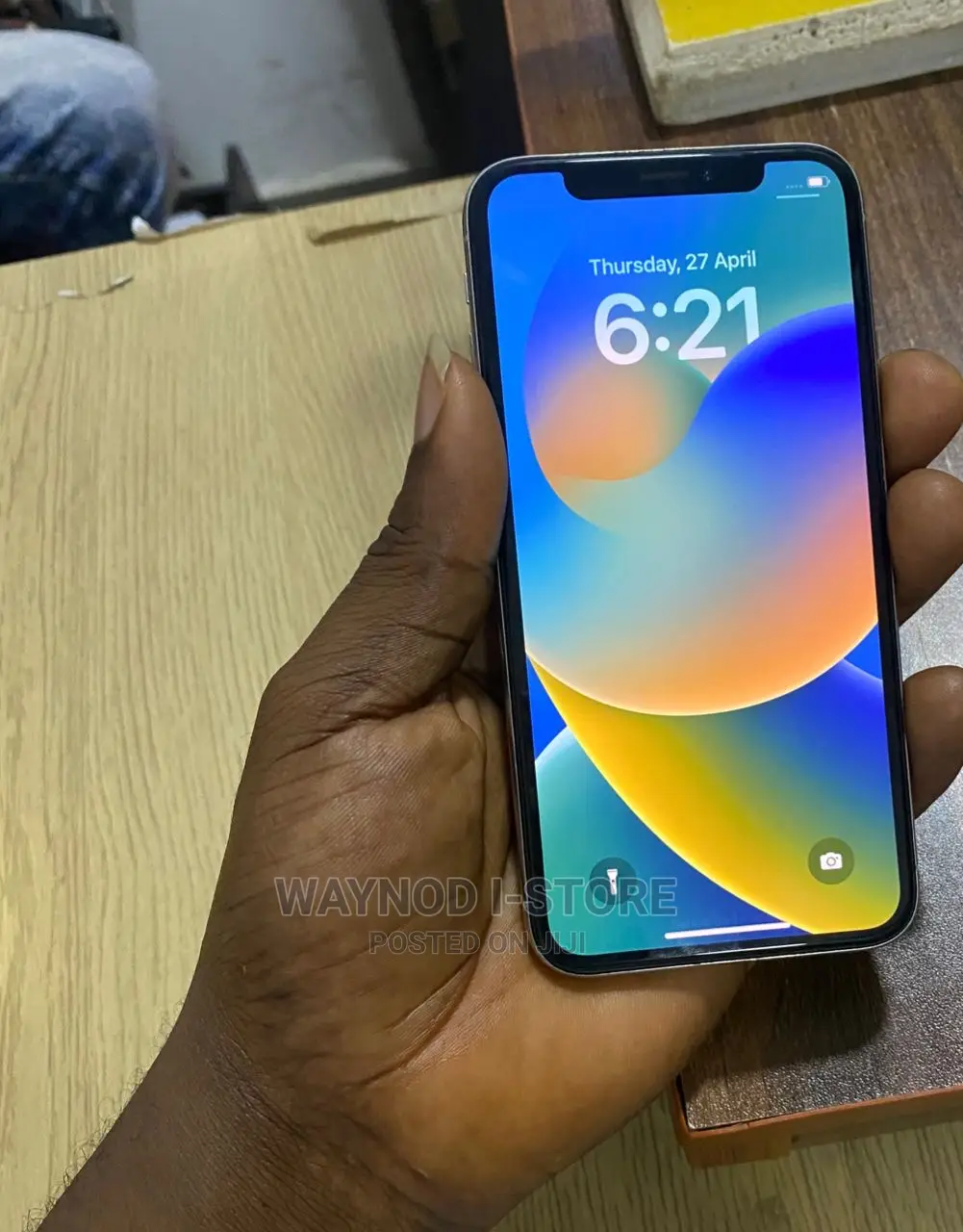 Apple iPhone X 64 GB White