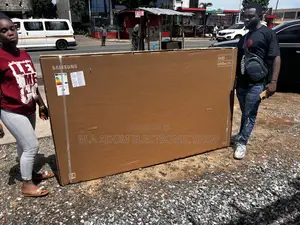 New Samsung 85” Qled Tv UHD Tv