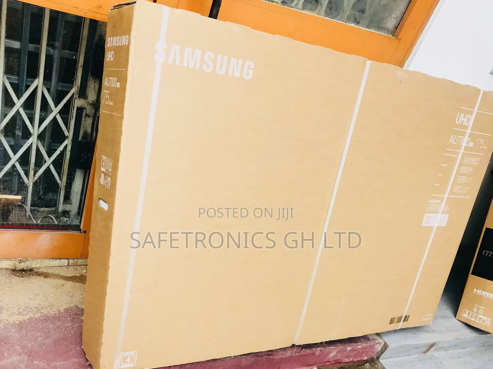 AU7172 Samsung 75 Inches LED Smart TV