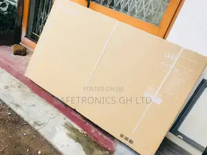 Smart LED 75 Inches Samsung AU7172