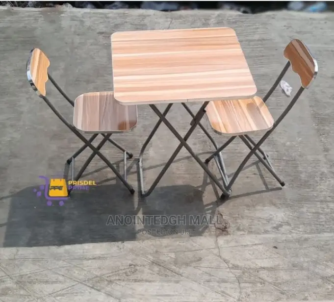Dinning Table With 2 Chairs