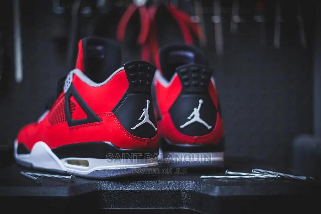 Air Jordan 4 Red