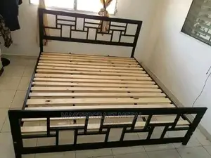 Quality Metal Bed Frames | Strong Bed Frames