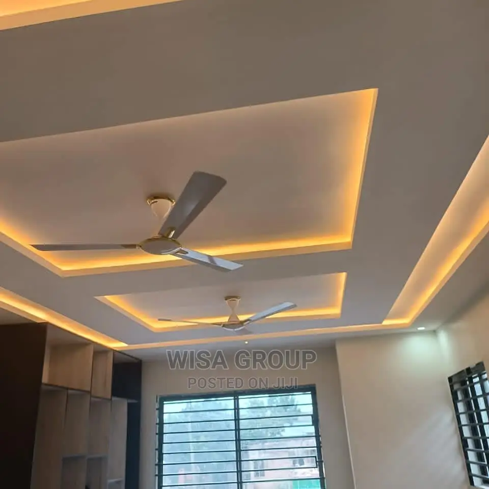 4bedrooms House Story Building for Sale