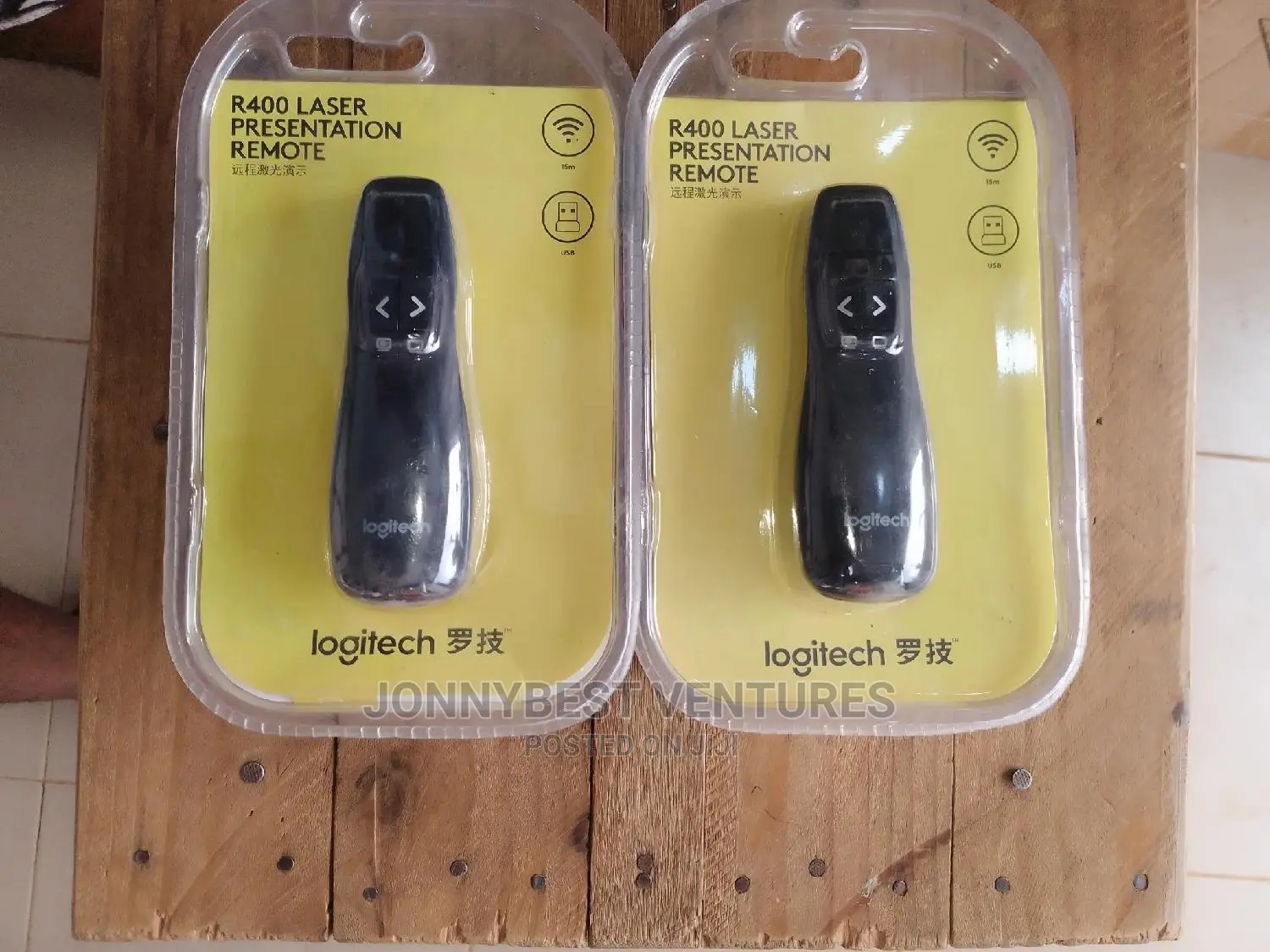 R400 Logitech Laser Presentation Pointer