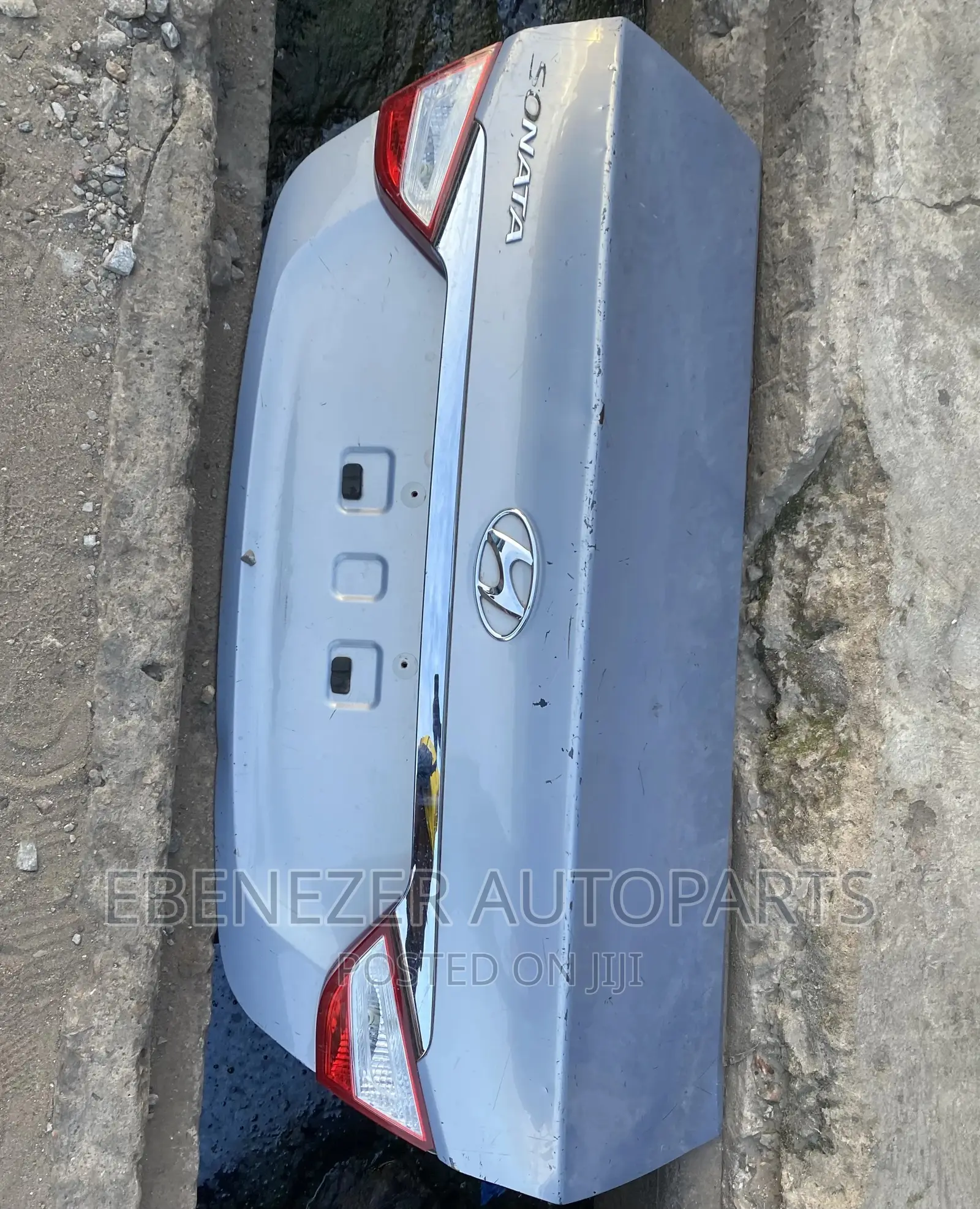 Hyundai Sonata 2012 Boot