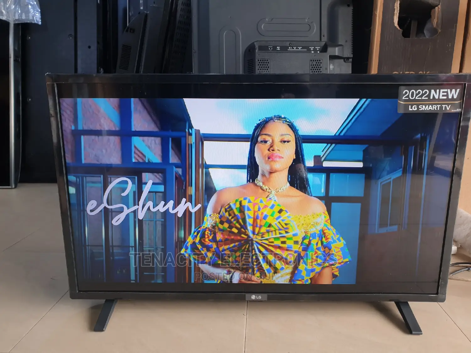 New 32 LG Smart Digital Satellite Full HD TV