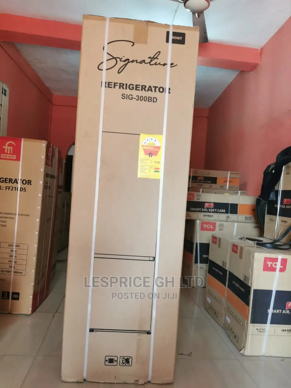 Exclusive Signature 273L Fridge