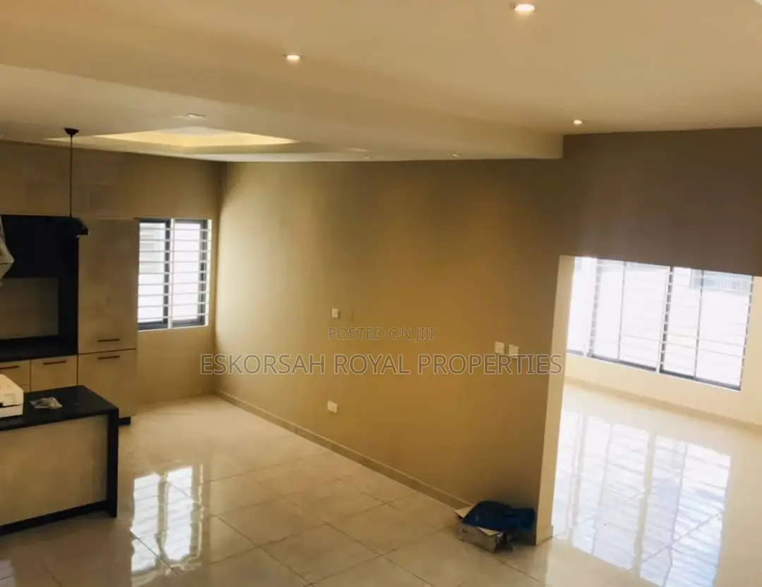 4bdrm House in East Legon Hills, School Junction for Sale