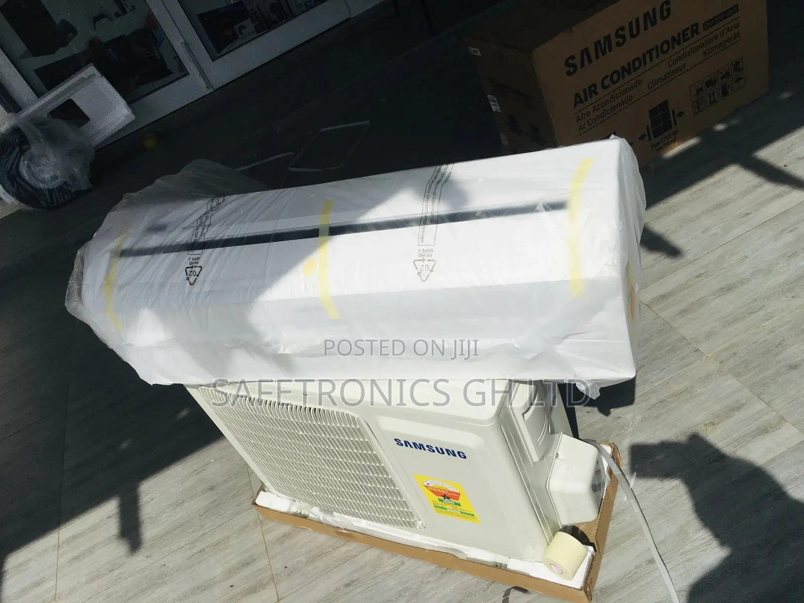 Samsung 2.5hp Inverter R410 Wind-Free AC