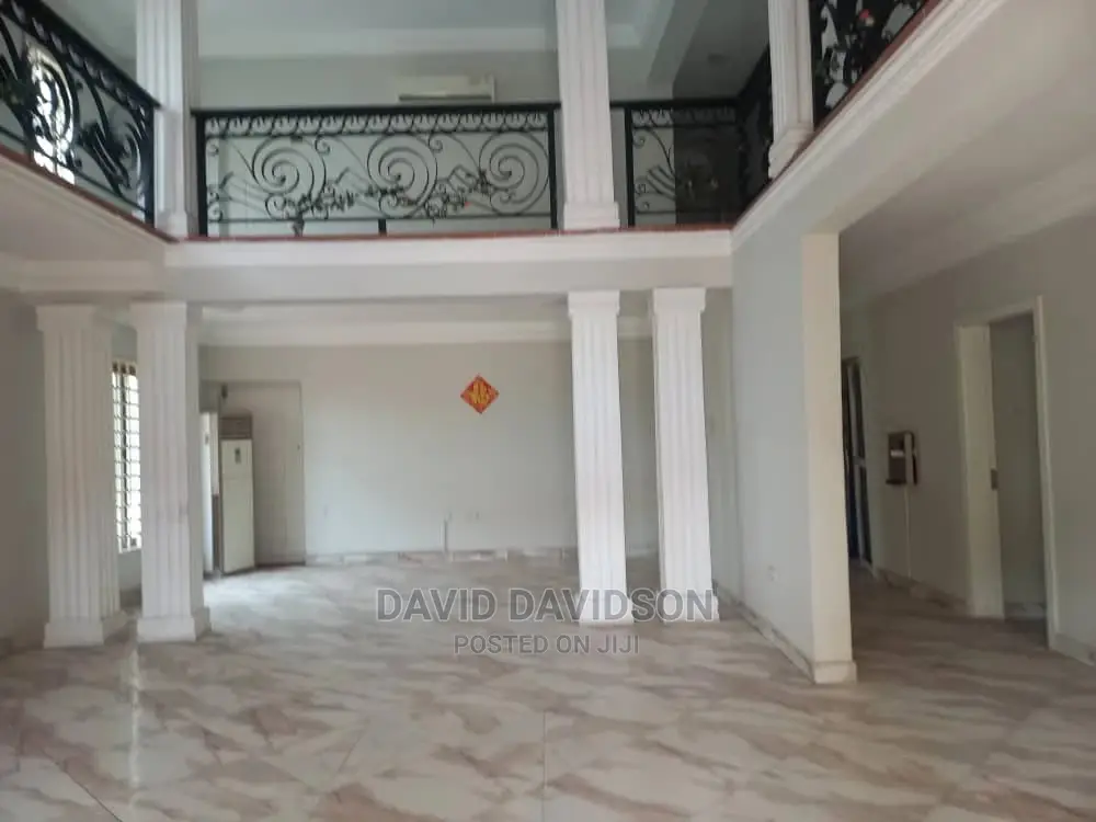 5bdrm Mansion in Executive 5 Bedroom, East Legon for rent