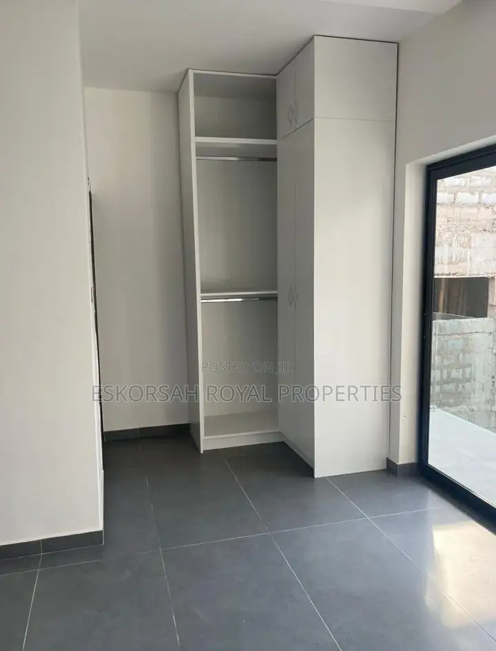 4bdrm House in Oyarifa Special for sale