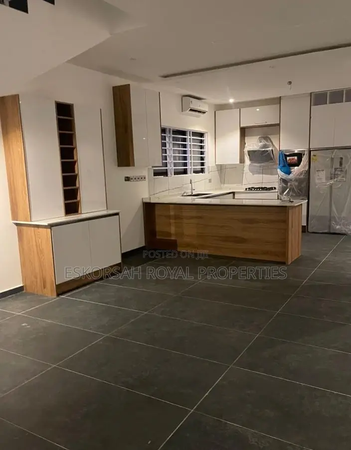 4bdrm House in Oyarifa Special for sale
