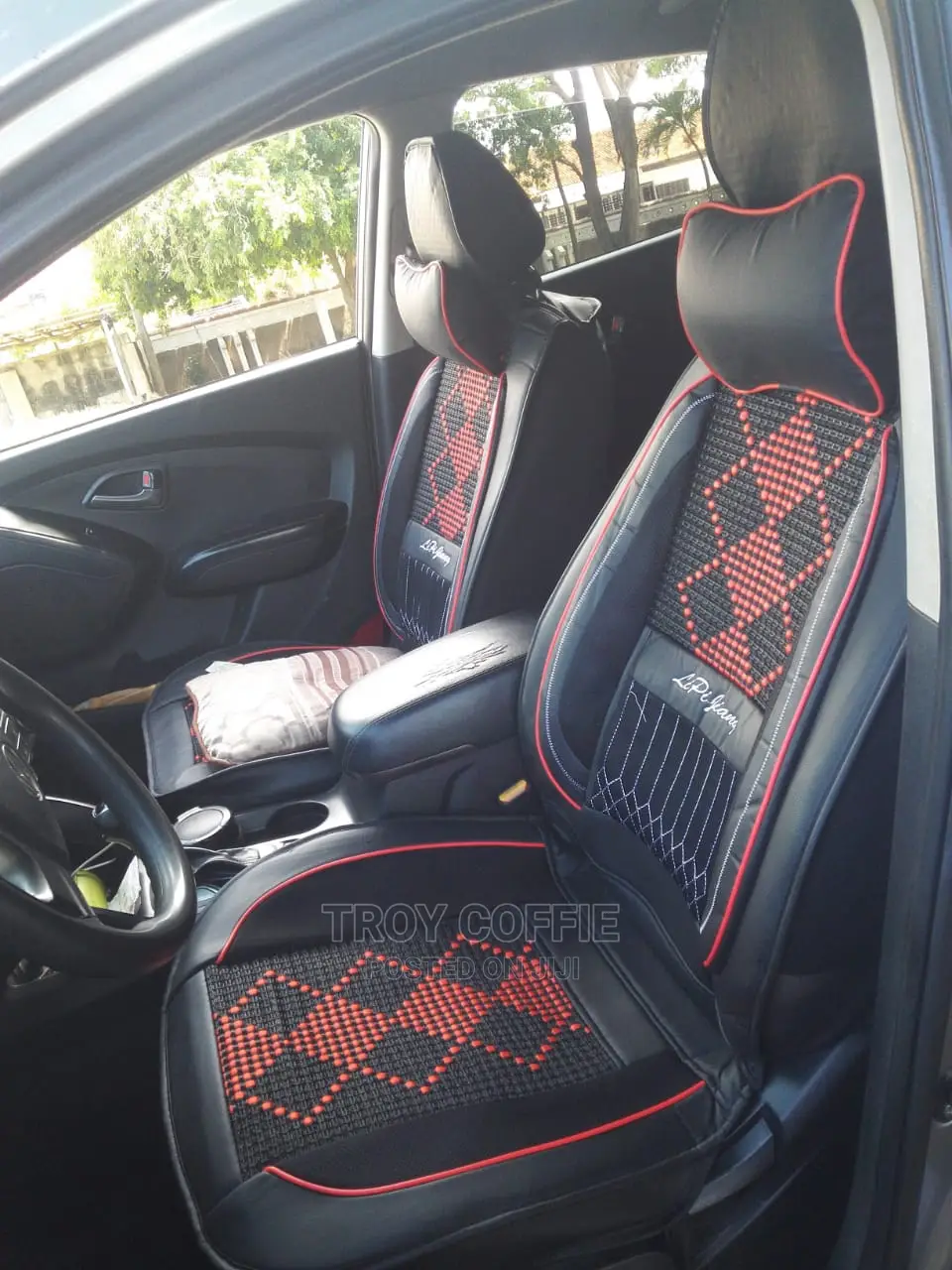 Leather Seat Support Red and Black