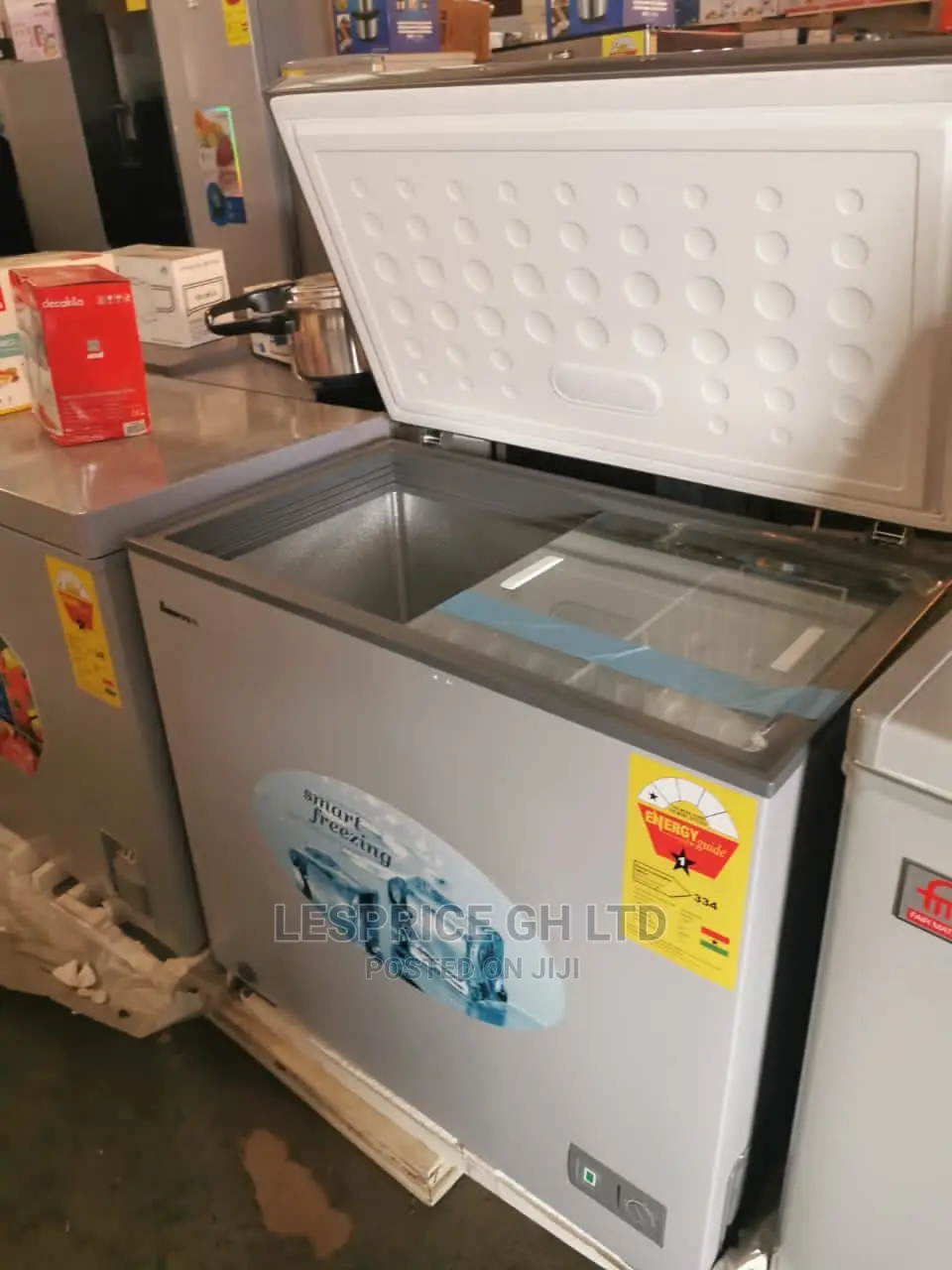Superb Innova Chest Freezer 200L