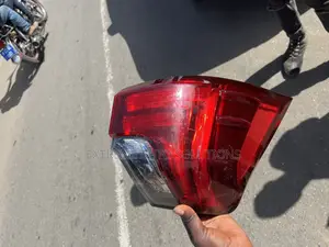 Lexus LX 570 Taillights