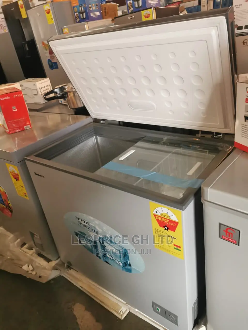 Strong Innova Chest Freezer 200L