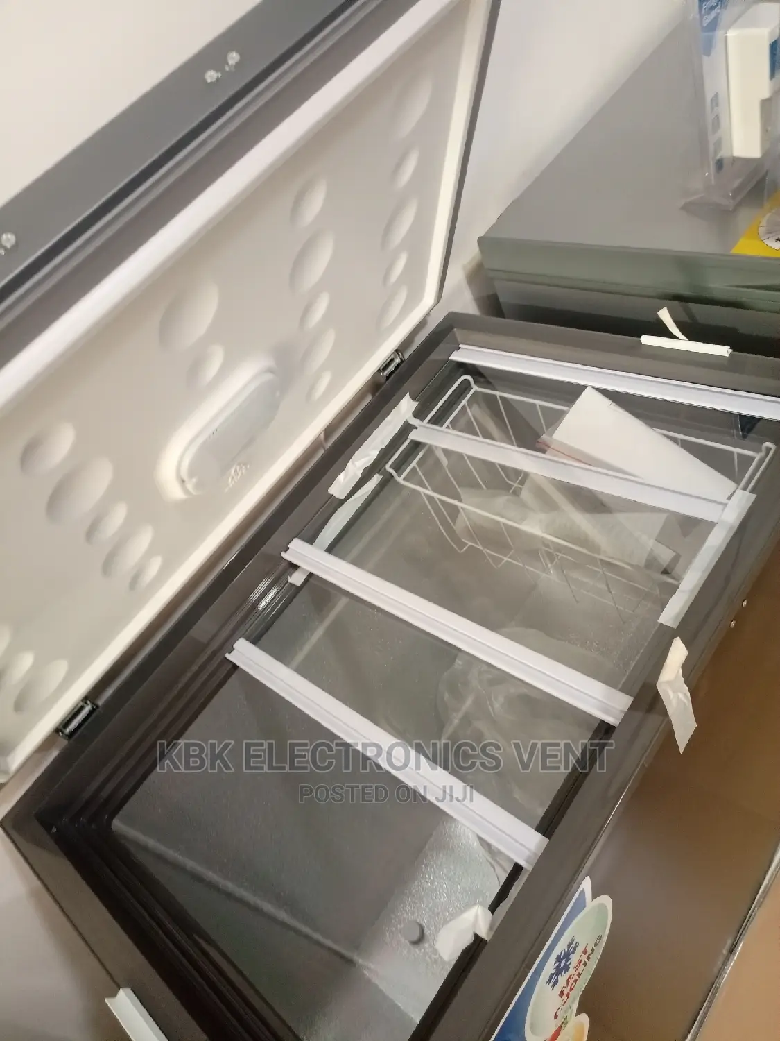 Nasco 200ltr Chest Freezer+ Glass Top