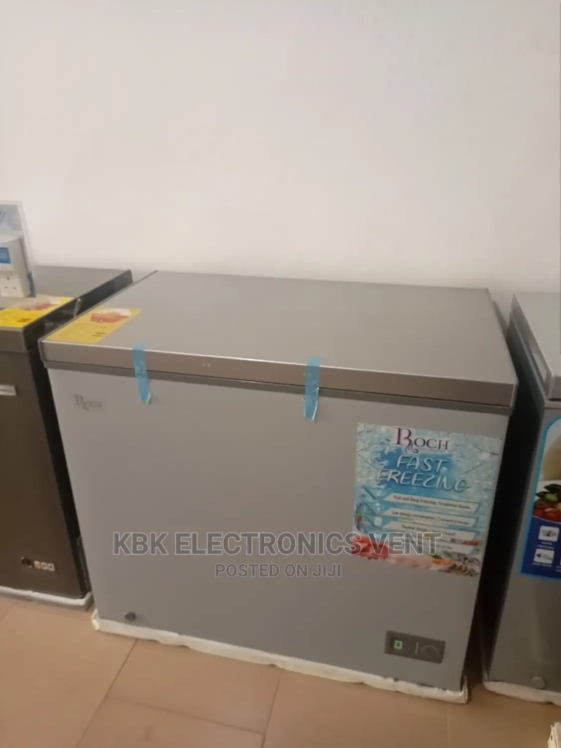 Roch 250ltr Chest Freezer + Glass Top
