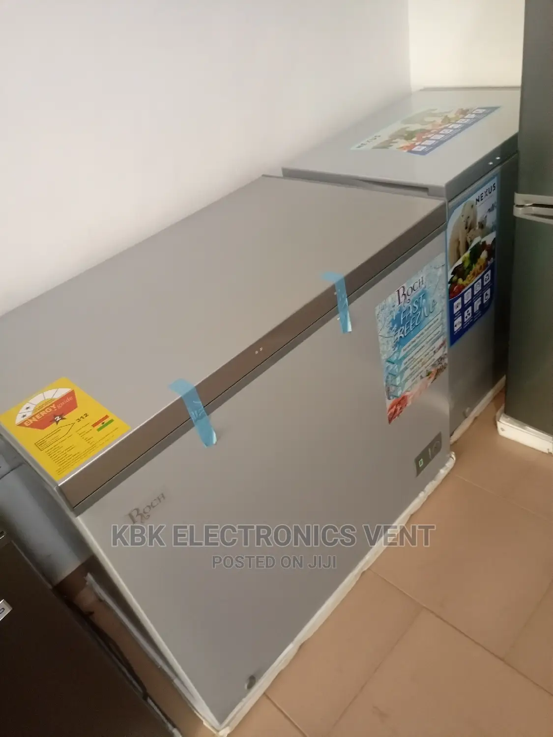 Roch 250ltr Chest Freezer + Glass Top