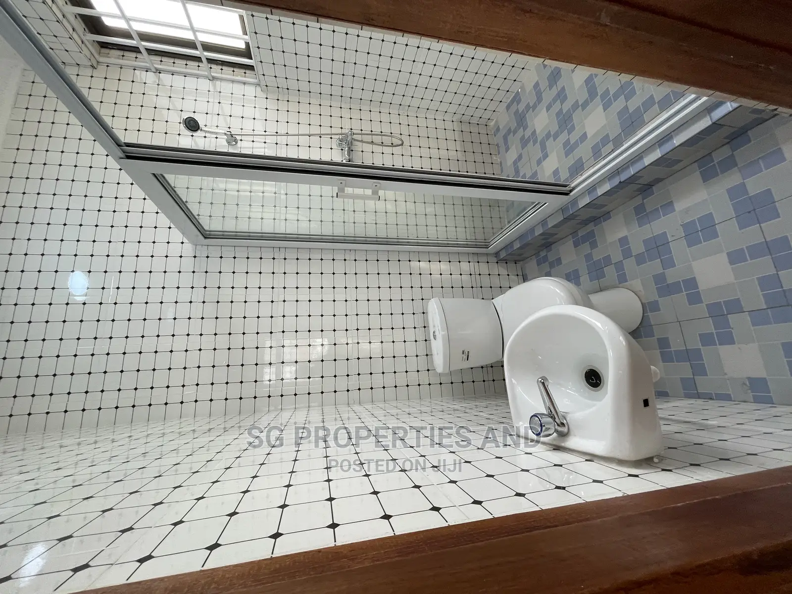 2bdrm Apartment in Lashibi, Spintex for rent