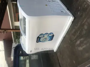 Long Lasting Icestream Freezer Available 400L