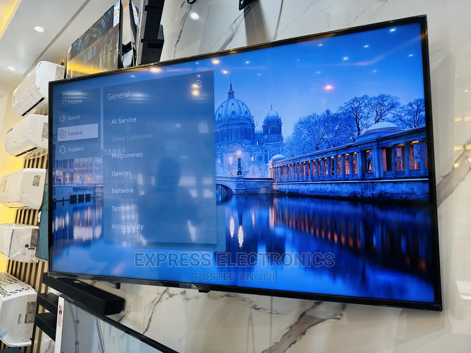 Affordable and Quality 2022 Lg UHD Smart 55”Uq70 Tv