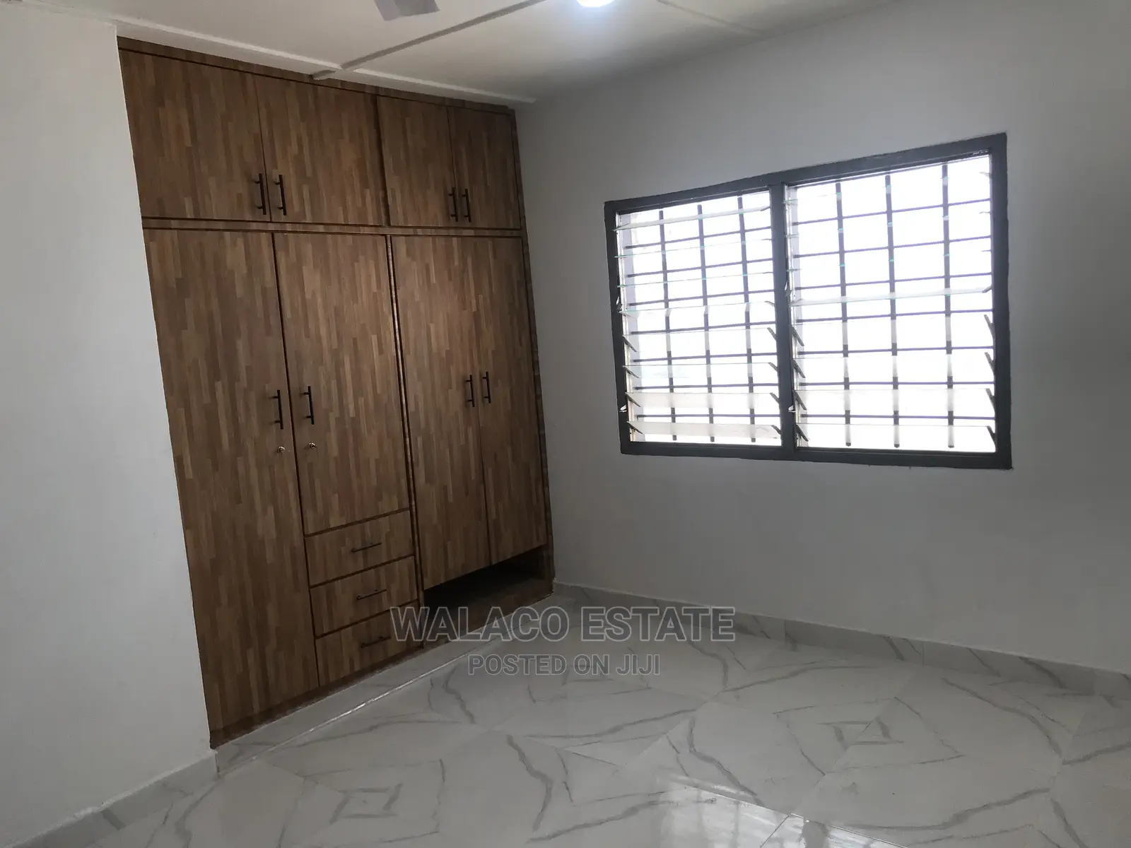 5bdrm Apartment in Walako Estate, Kaneshie for Rent