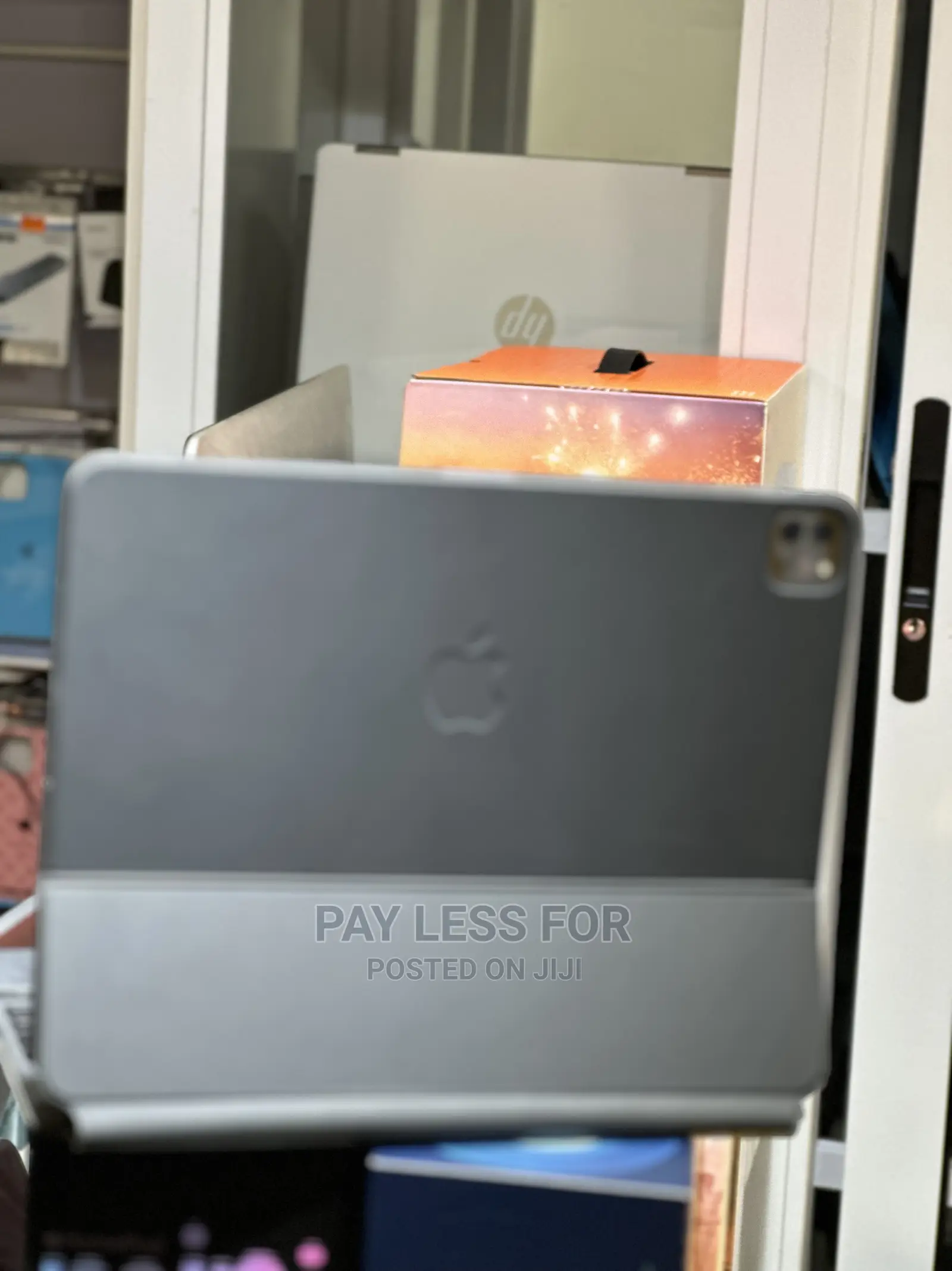 Apple iPad Pro 12.9 (2022) 128 GB Gray