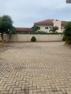 4bdrm Duplex in Regimanuel Estate, Accra Metropolitan for Rent