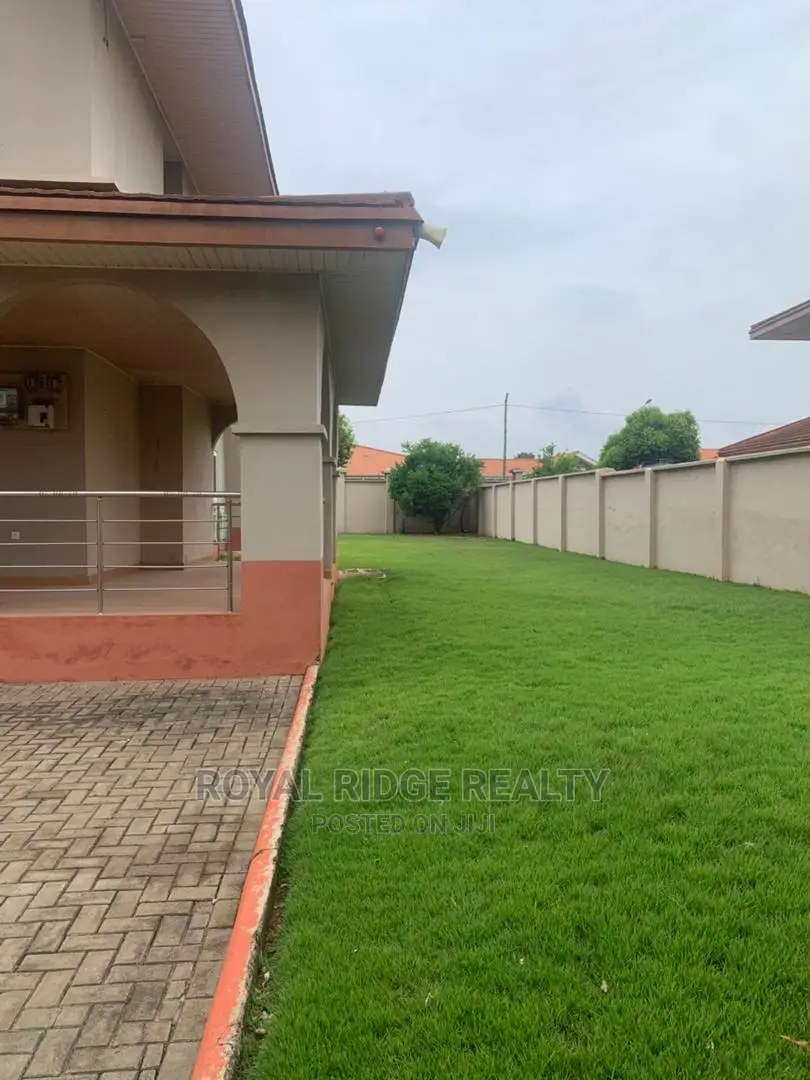 4bdrm Duplex in Regimanuel Estate, Accra Metropolitan for Rent