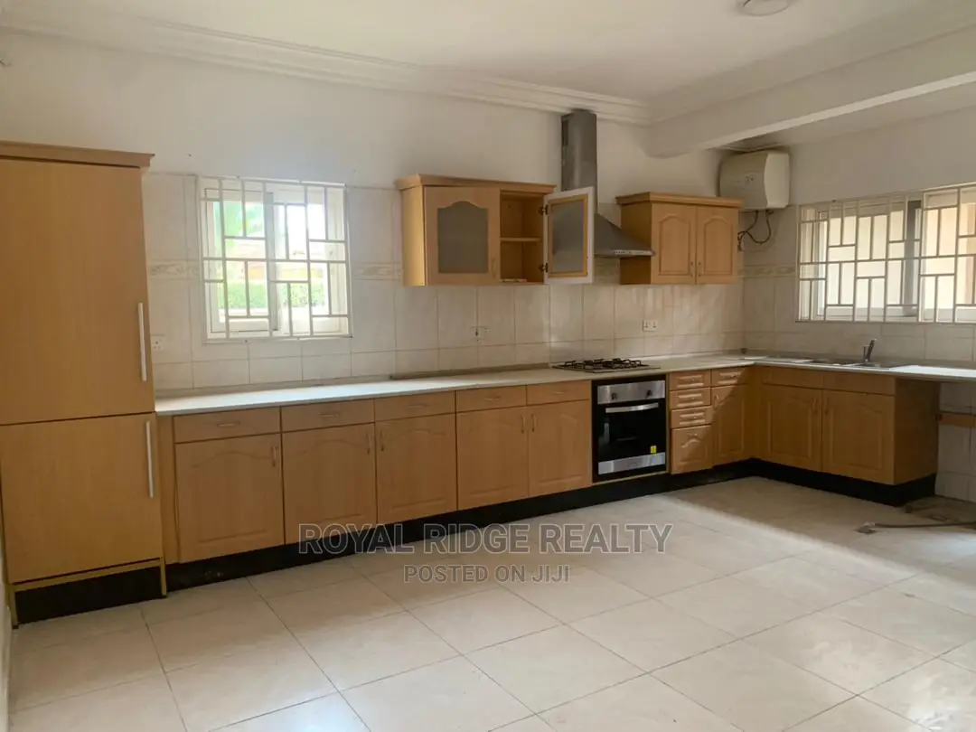 4bdrm Duplex in Regimanuel Estate, Accra Metropolitan for Rent