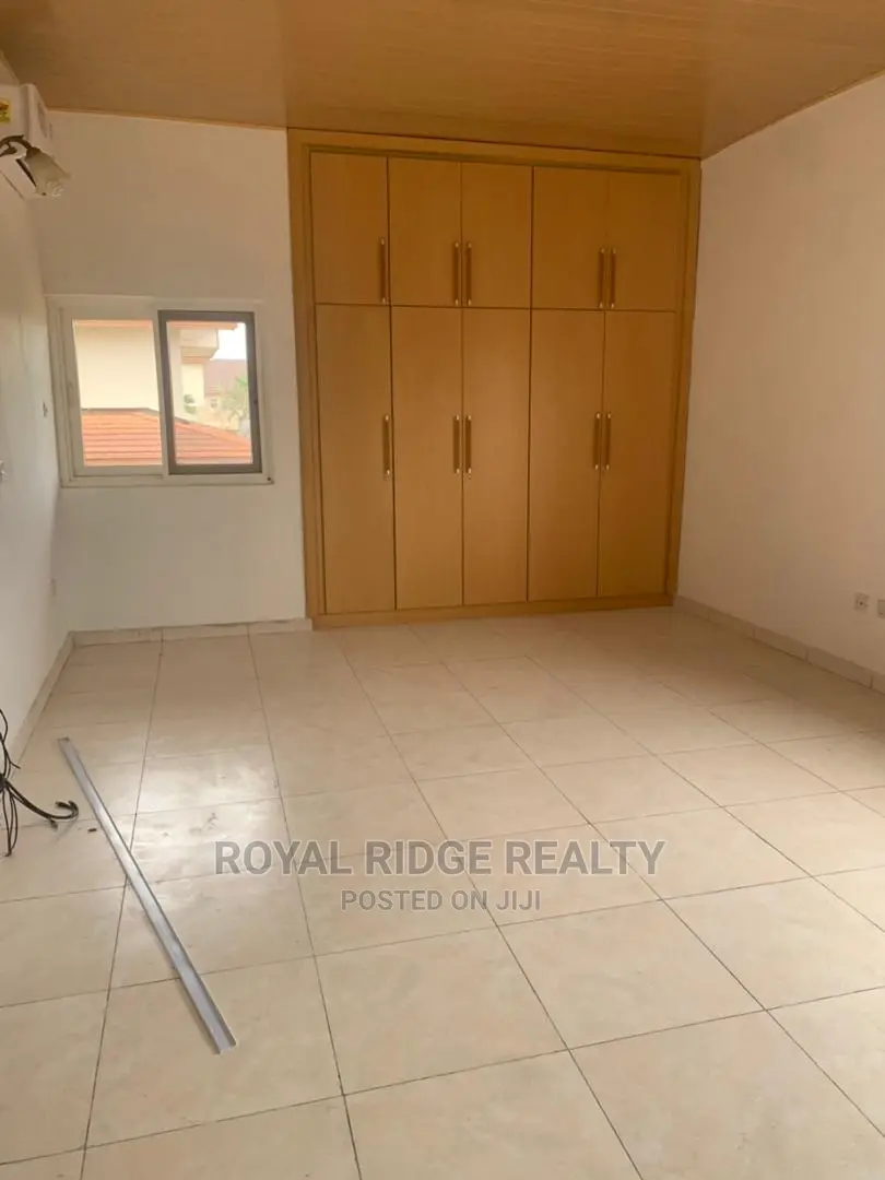 4bdrm Duplex in Regimanuel Estate, Accra Metropolitan for Rent