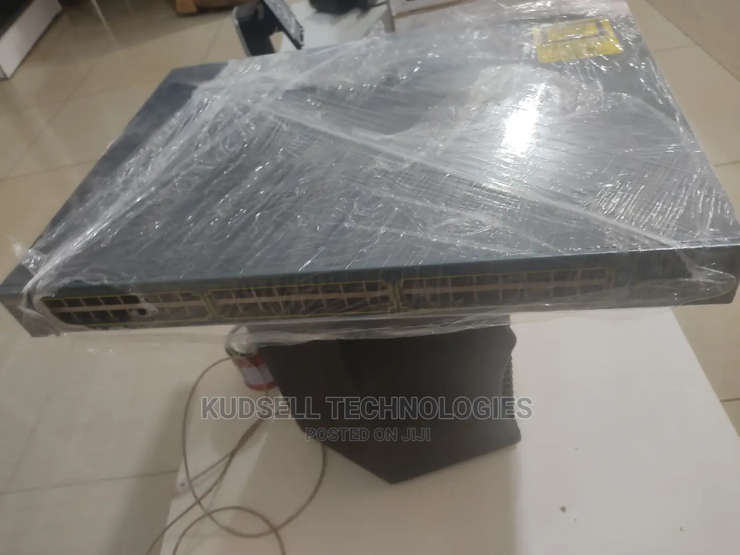 Cisco Catalyst 2950G 48-Port Managed Network Switch Gigabit