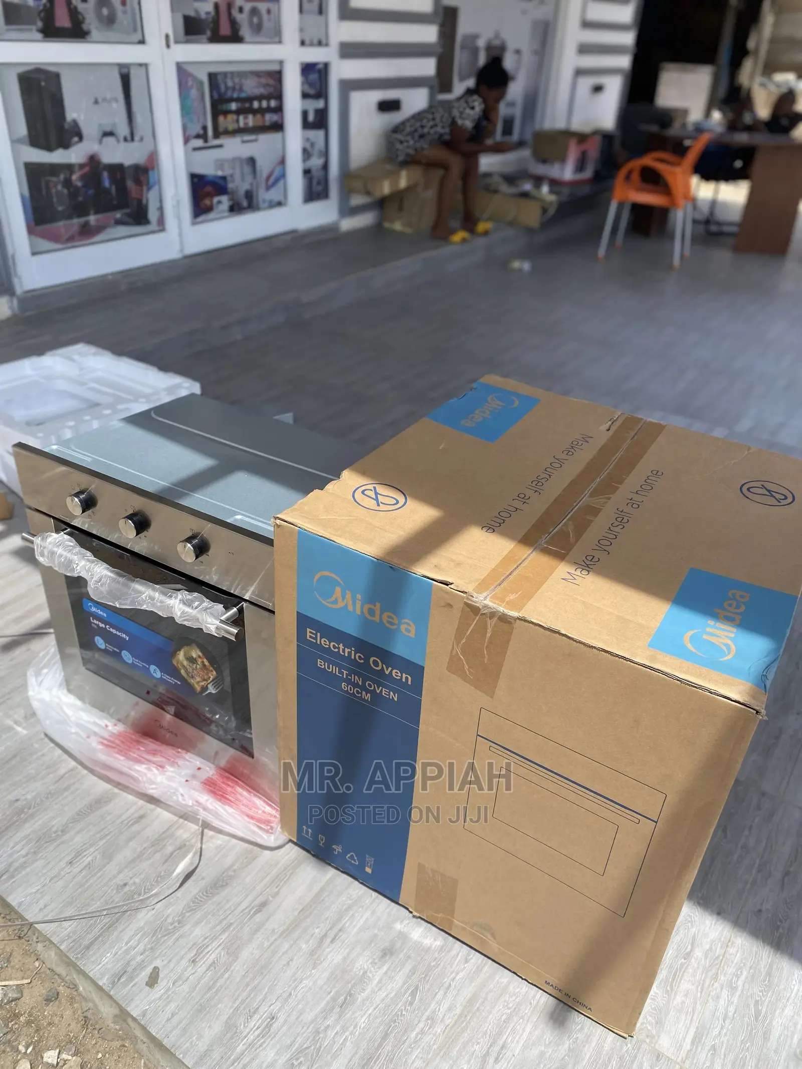 Durable and Affordable Built in Midea Microwave (93M90D0)