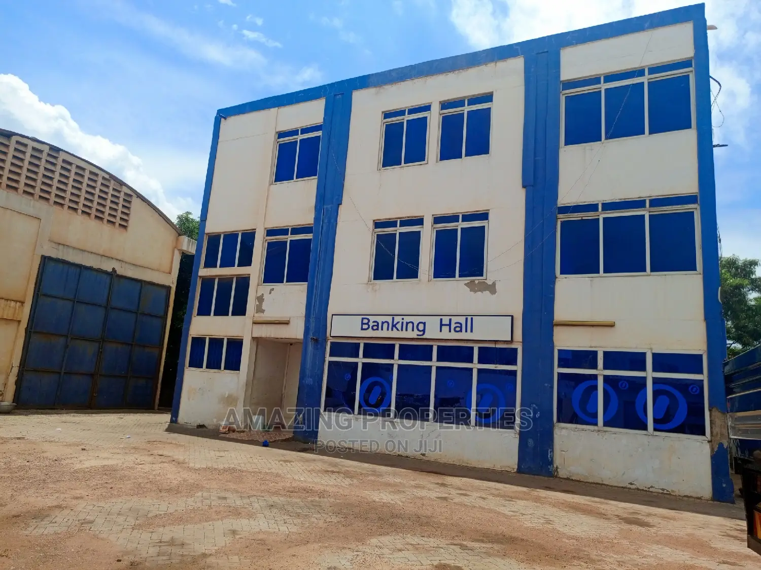 1000 SQM Warehouse With Office for Rent at Tema Port