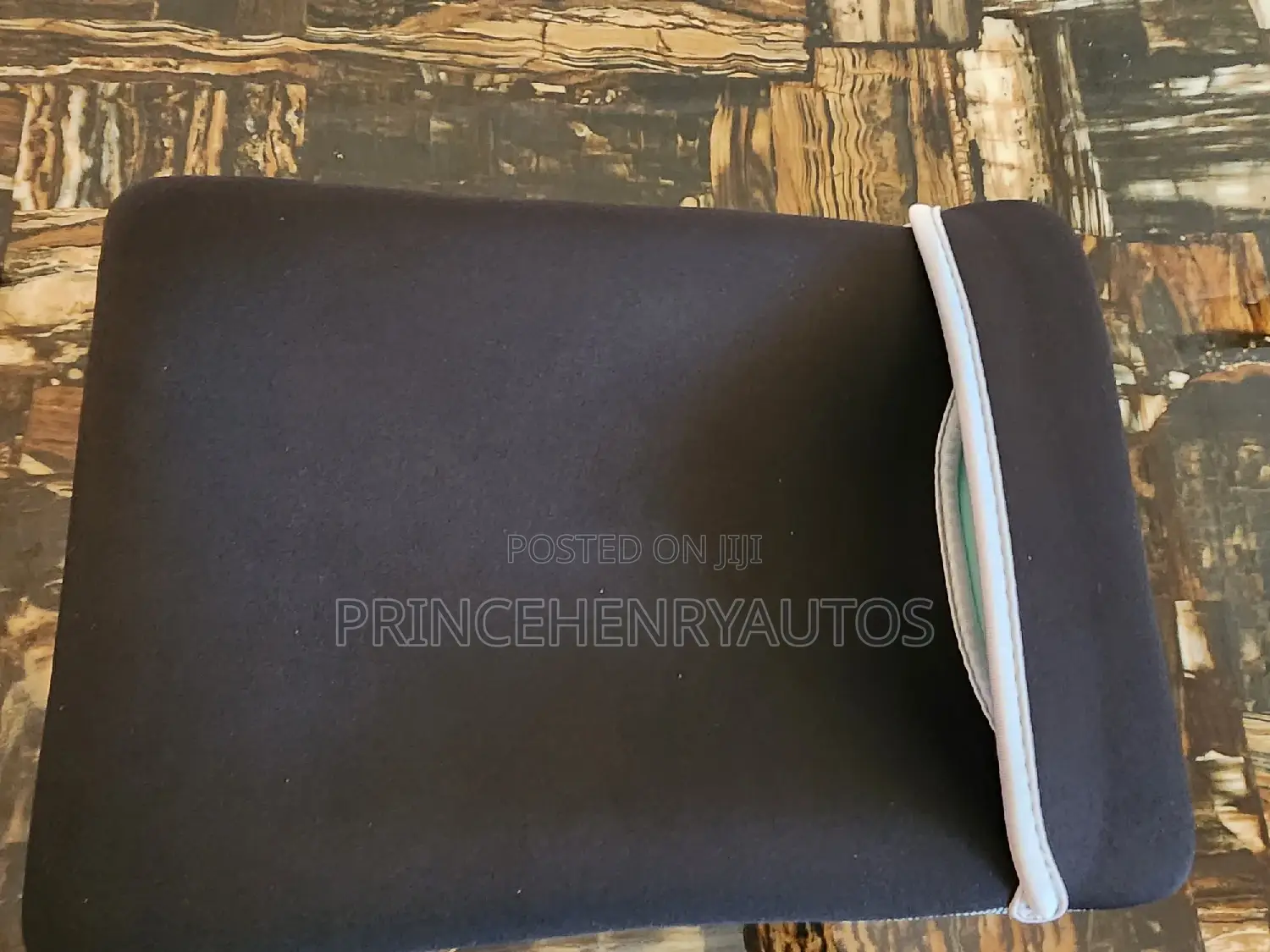 TOPCASE Reversiblesleeve Pouch for 13inch LAPTOPS