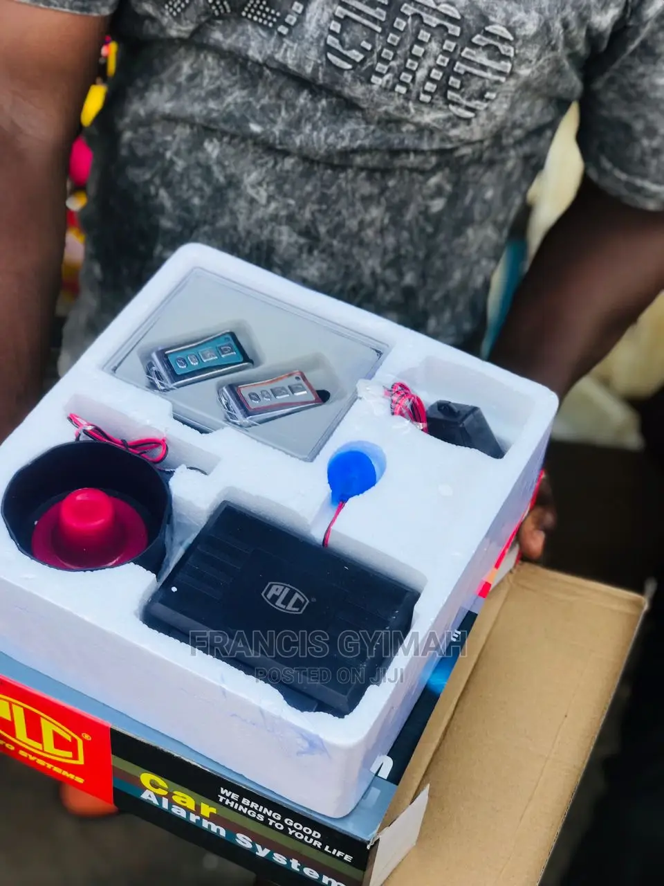 Car Trucker and Alarm for Security R