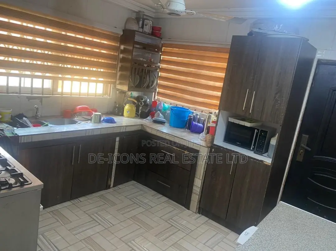 4bdrm Duplex in De-Icons Real Estate for Sale