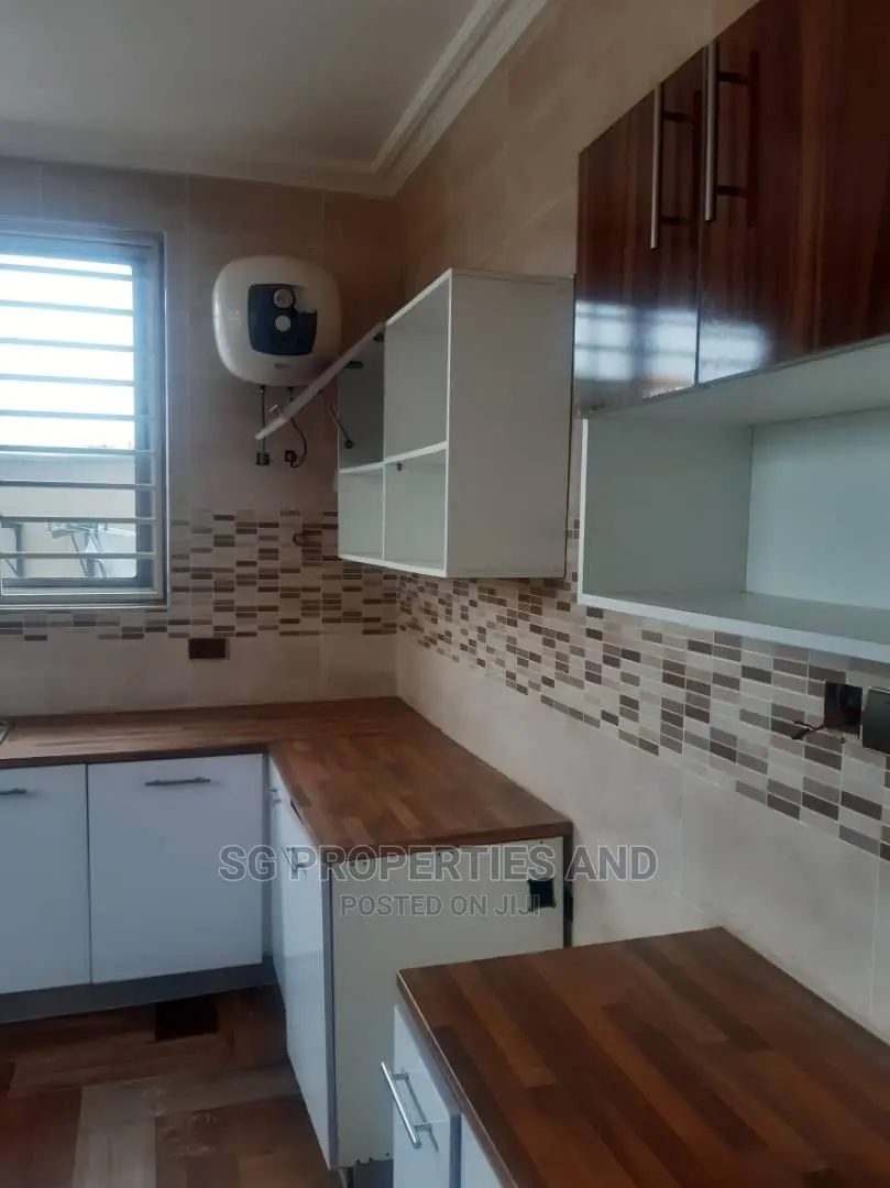 3bdrm House in Spintex for Sale