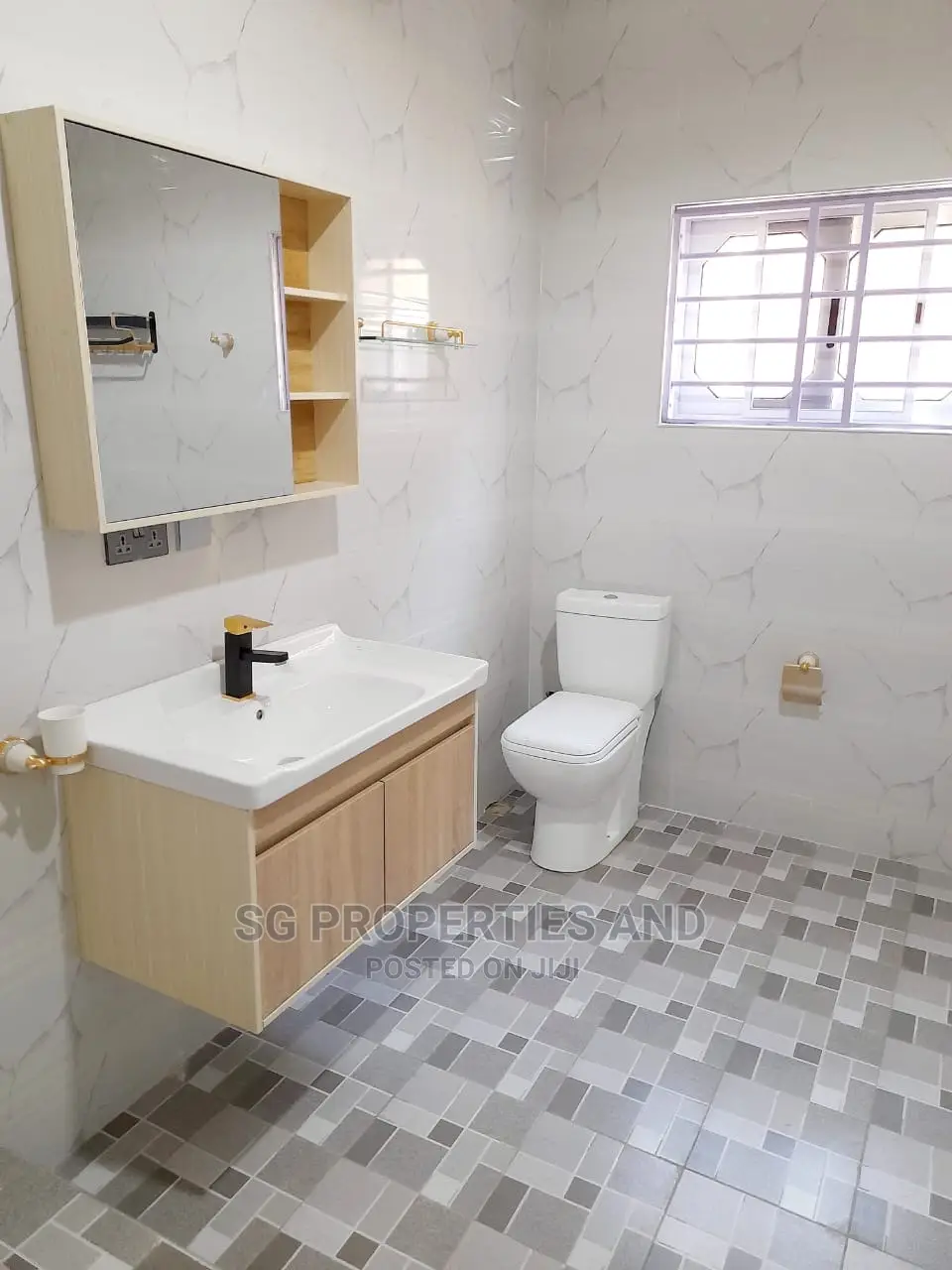 3bdrm House in Spintex for Sale
