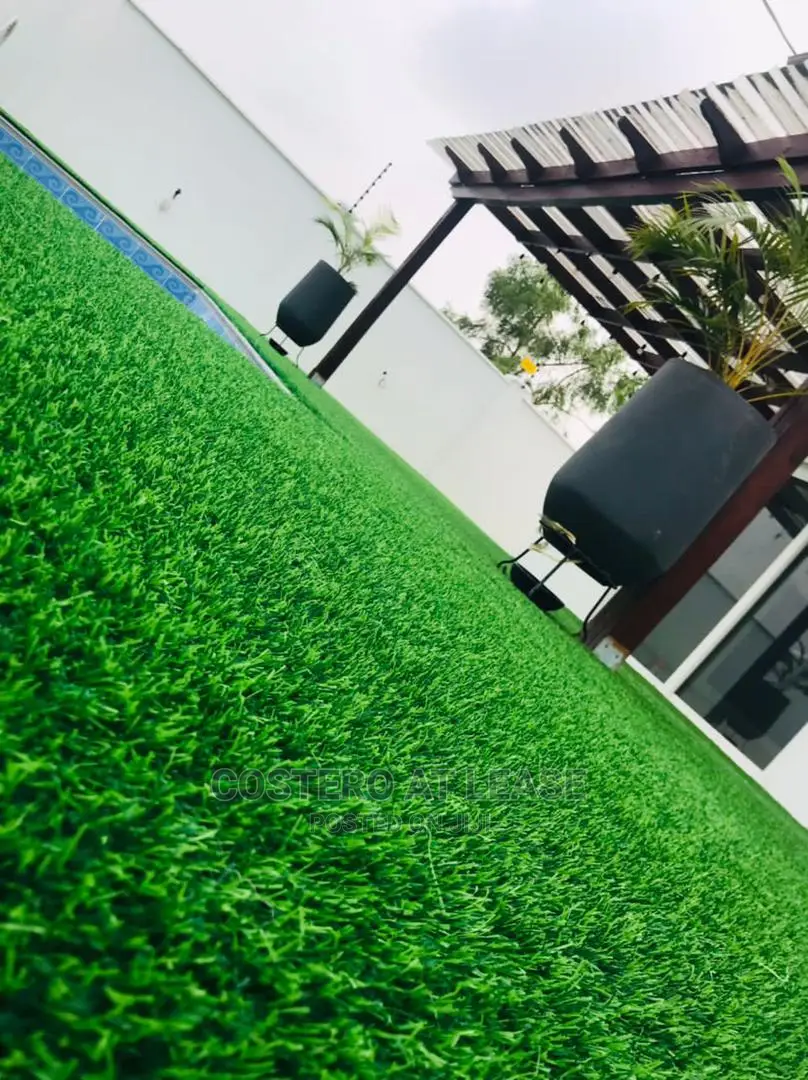 Artificial Green Grass Installation