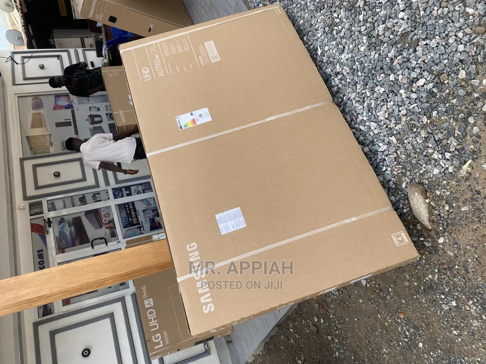 Never a Dull Moment With Samsung 75” Tv (75bu8100)
