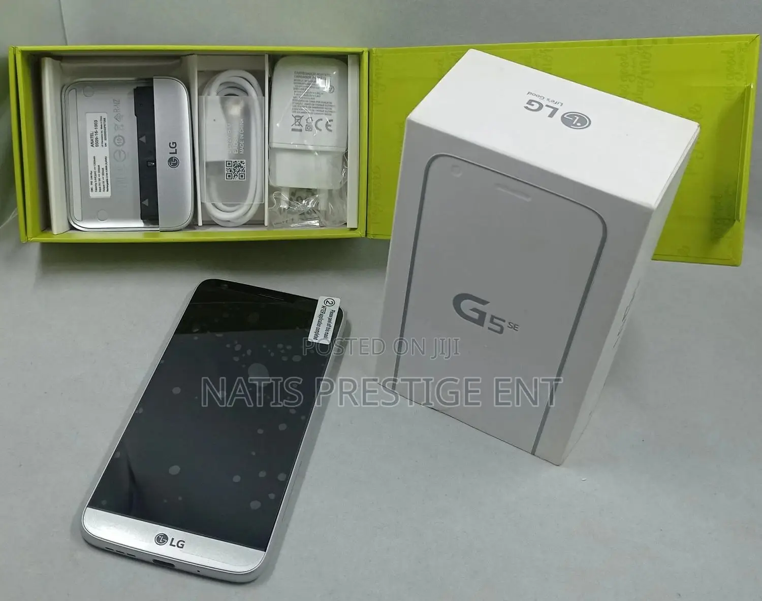 New LG G5 SE 32 GB Gold