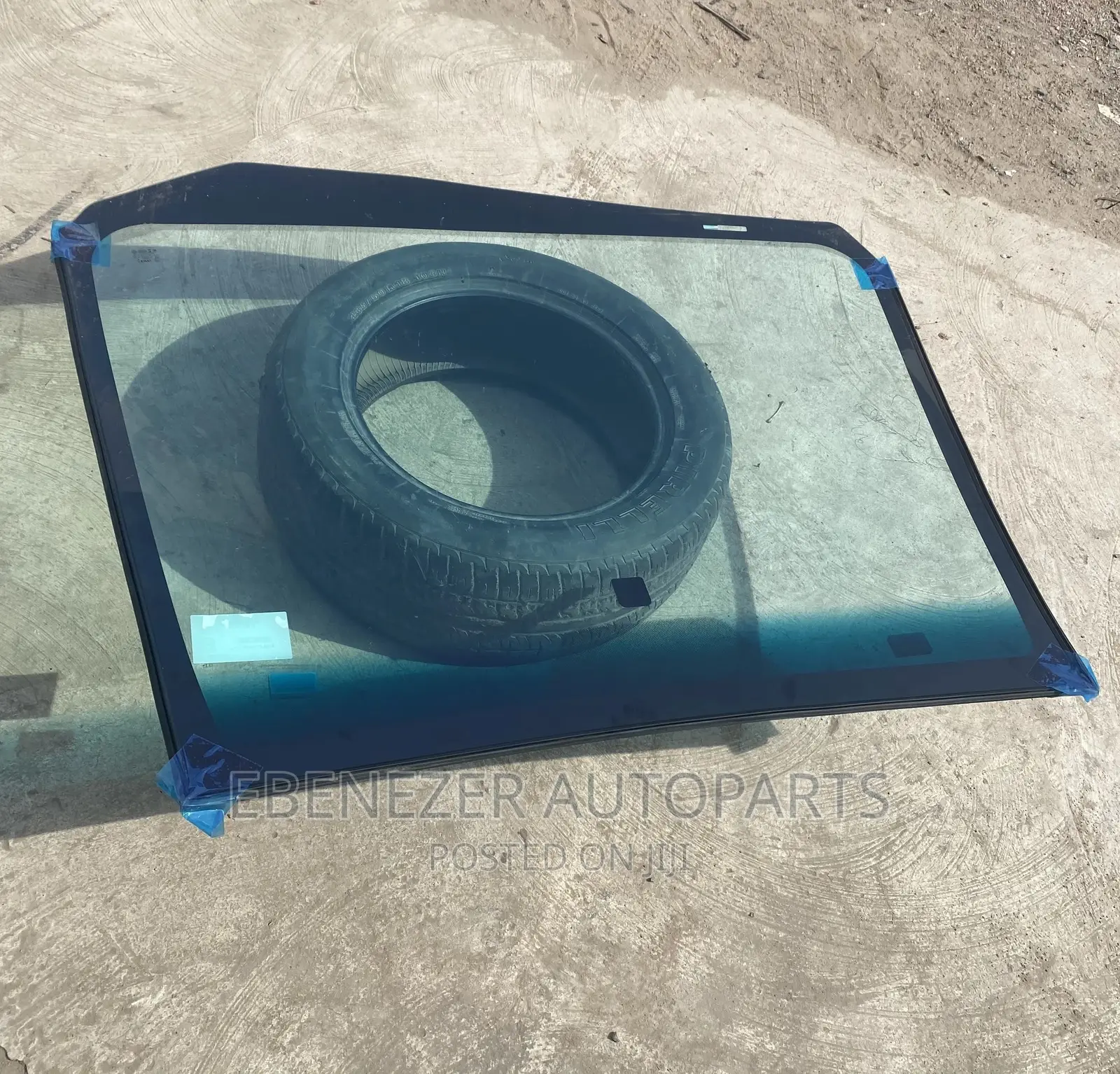 Honda Fit 2011 Windscreen