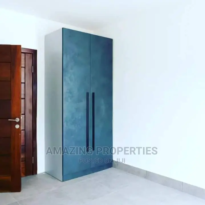 4bdrm Townhouse / Terrace in Cantonments for Rent