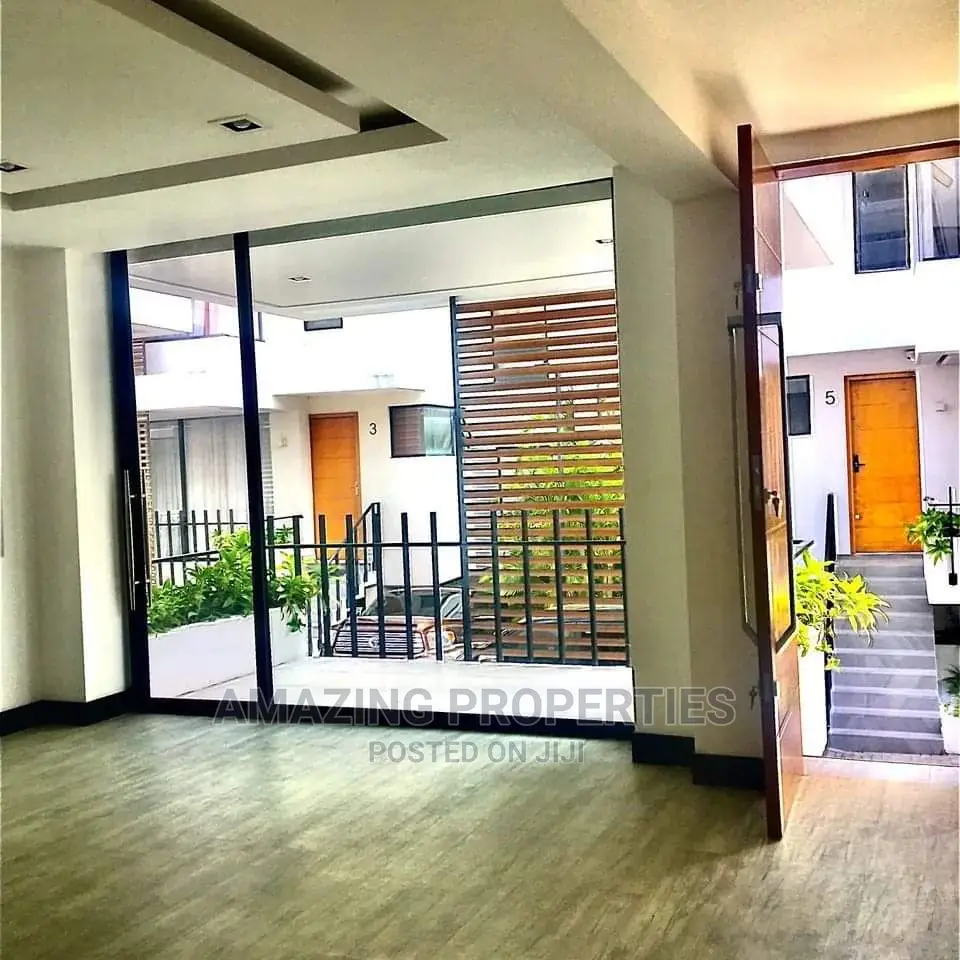 4bdrm Townhouse/Terrace in Cantonments for Sale