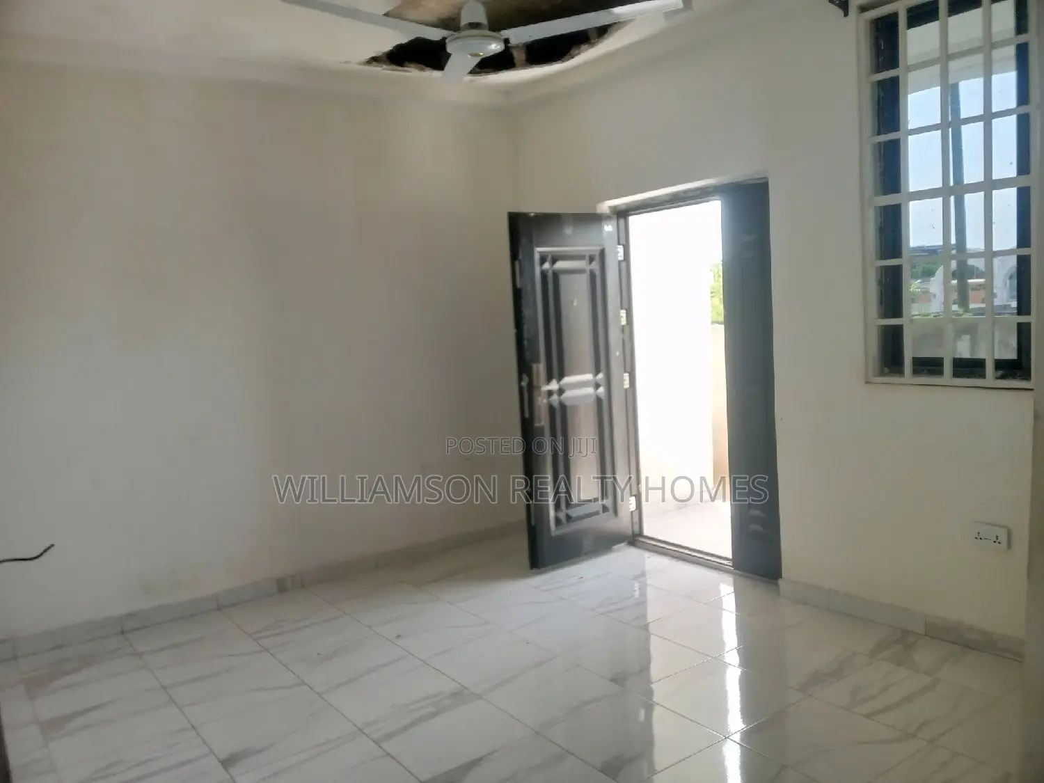1bdrm Apartment in Community 18, Spintex for rent