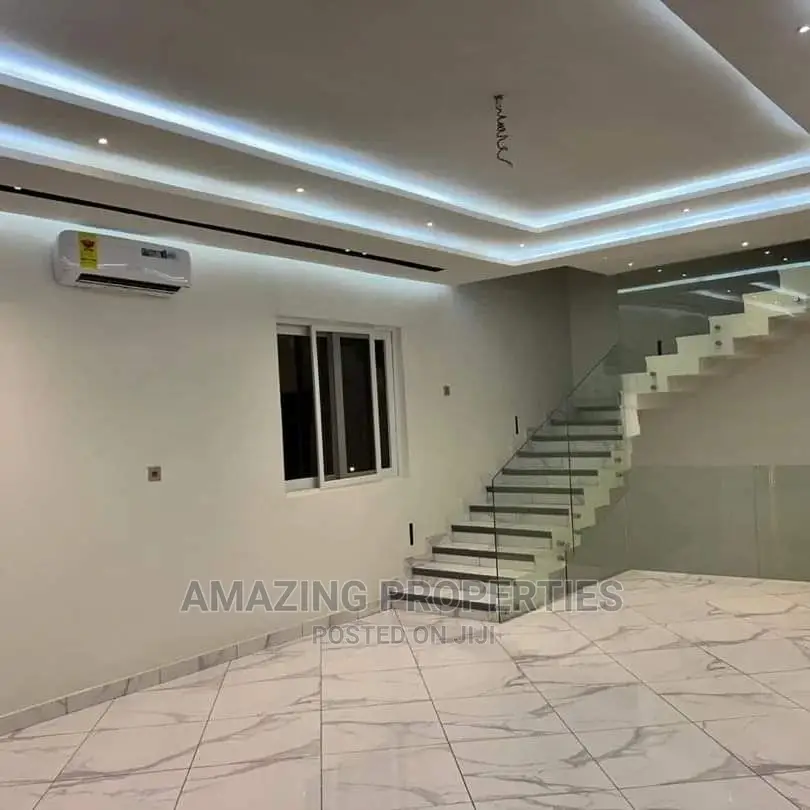 4bdrm House in East Legon for Sale