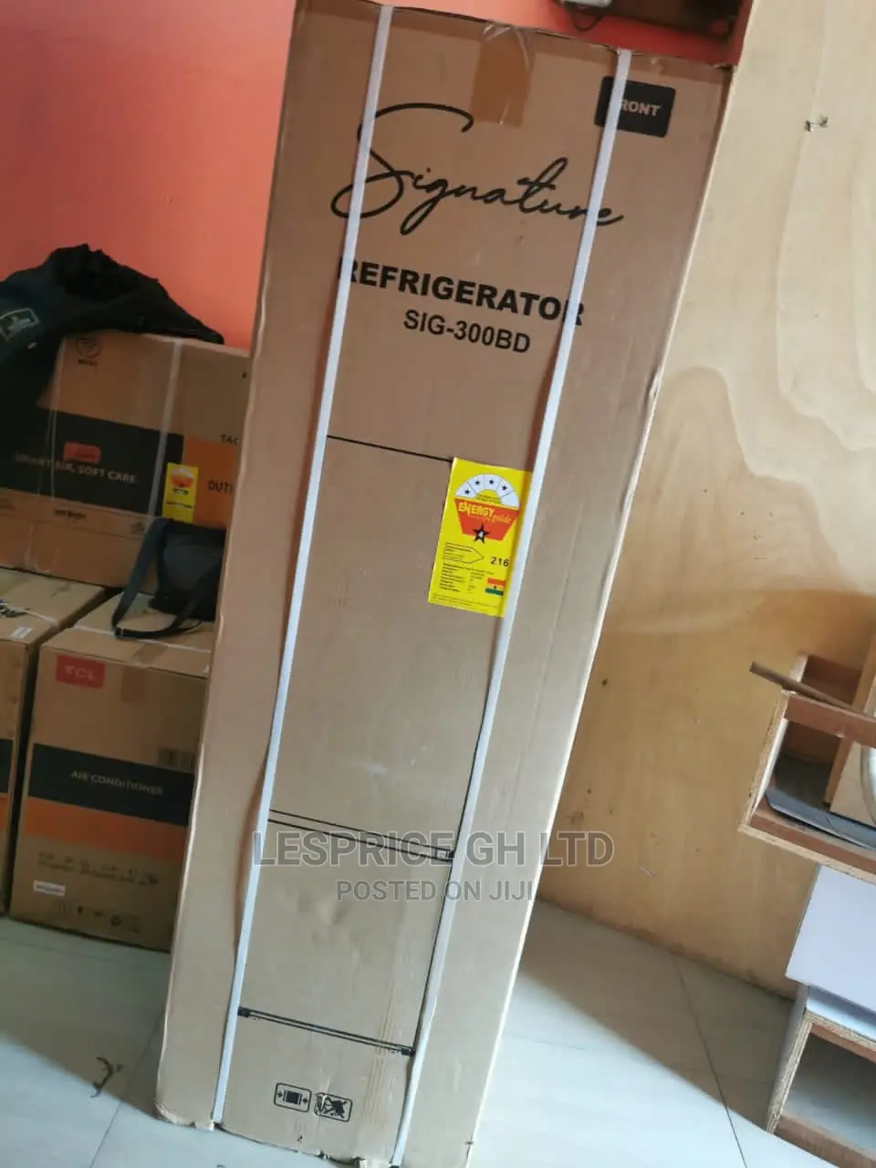Excellent Signature Refrigerator 273L